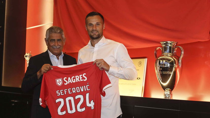 Benfica, blindato Seferovic: è ufficiale il rinnovo fino al 2024 preview