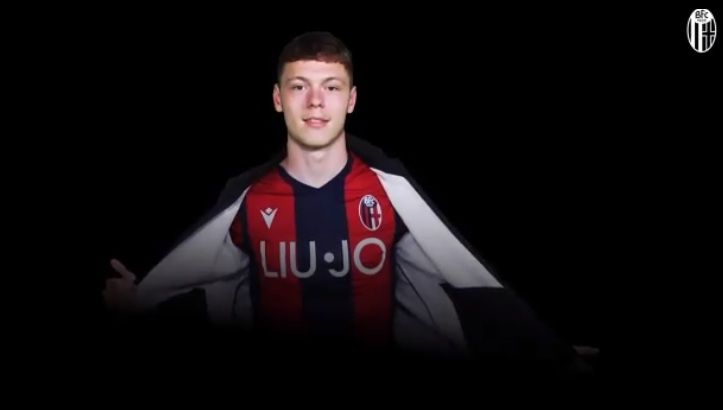 Skov Olsen annuncio Bologna Twitter