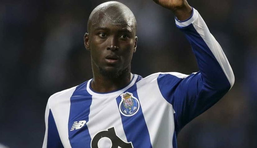 Porto, comunicato su Danilo: “Abbiamo ricevuto un’offerta dal Monaco, ma è incedibile” preview