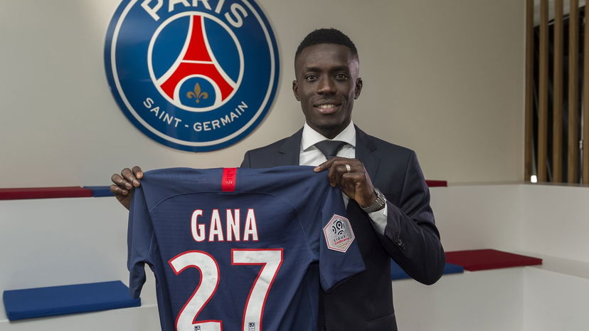 POLMONI E SOSTANZA IN UN PSG INCENTRATO SULLO SPETTACOLO: IDRISSA GUEYE, IL NUOVO ACQUISTO DEI PARIGINI preview