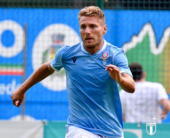 Il labiale di Immobile verso gli arbitri dopo l’infortunio: “Una banda di scarsi” article-post