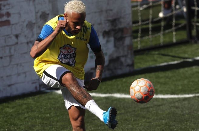 AS: il Barcellona offre Coutinho, Dembélé e 40 milioni per Neymar. No secco del Psg preview