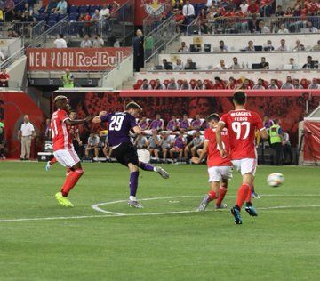 Vlahovic: “E’ una serata magica, tripletta stupenda. Ribery? Campione unico” article-post