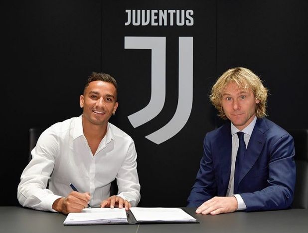 Juventus, Danilo si presenta: “Sarri ha uno stile particolare. Ronaldo e Alex Sandro decisivi per la scelta” preview