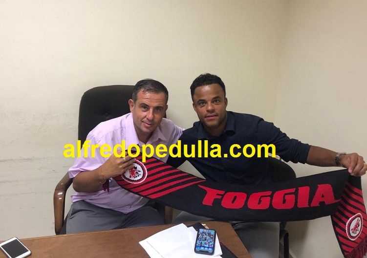 Foggia, il dg Corda con Mancini dopo la firma del contratto article-post