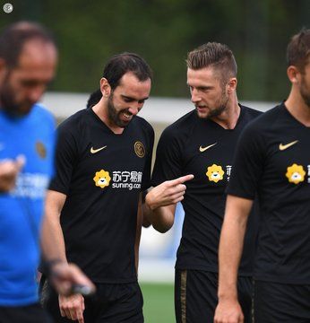 Godin: “In campo voglio trasmettere sicurezza. Ogni decimo di secondo è importante” article-post