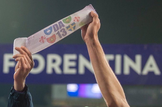 Cagliari-Fiorentina: minuto 13, cori e applausi per Davide Astori preview