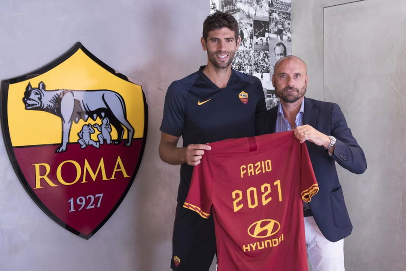 Fazio dopo il rinnovo: “Abbiamo una grandissima squadra. A Trigoria c’è un’aria diversa” preview