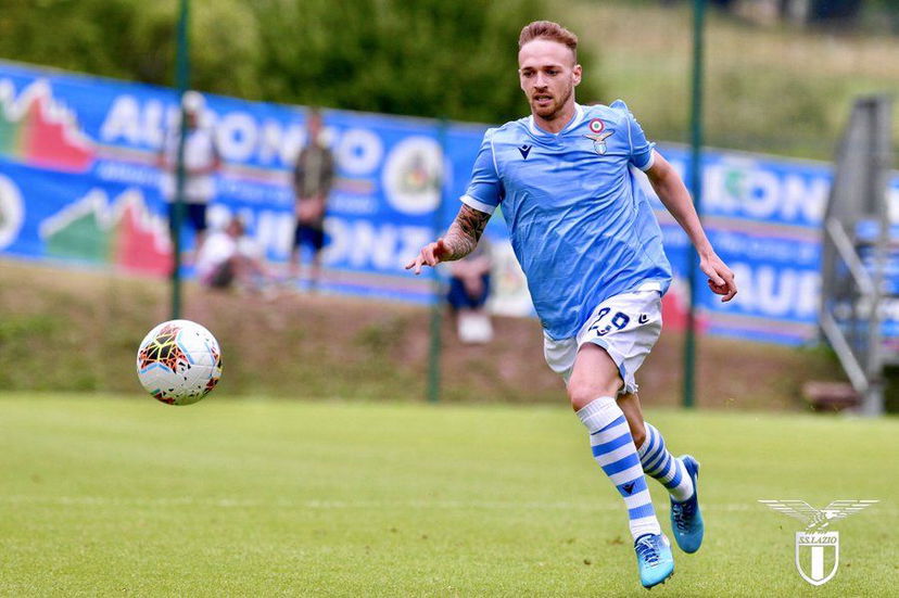 Lazio, sospiro di sollievo: Lazzari si allena già con il gruppo preview