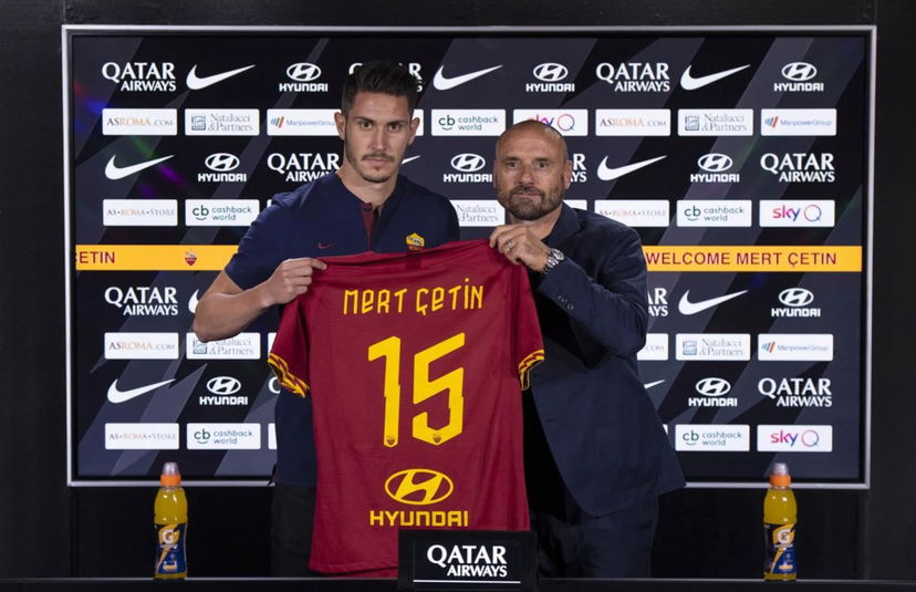 Ufficiale: la Roma acquista il difensore turco Mert Çetin preview
