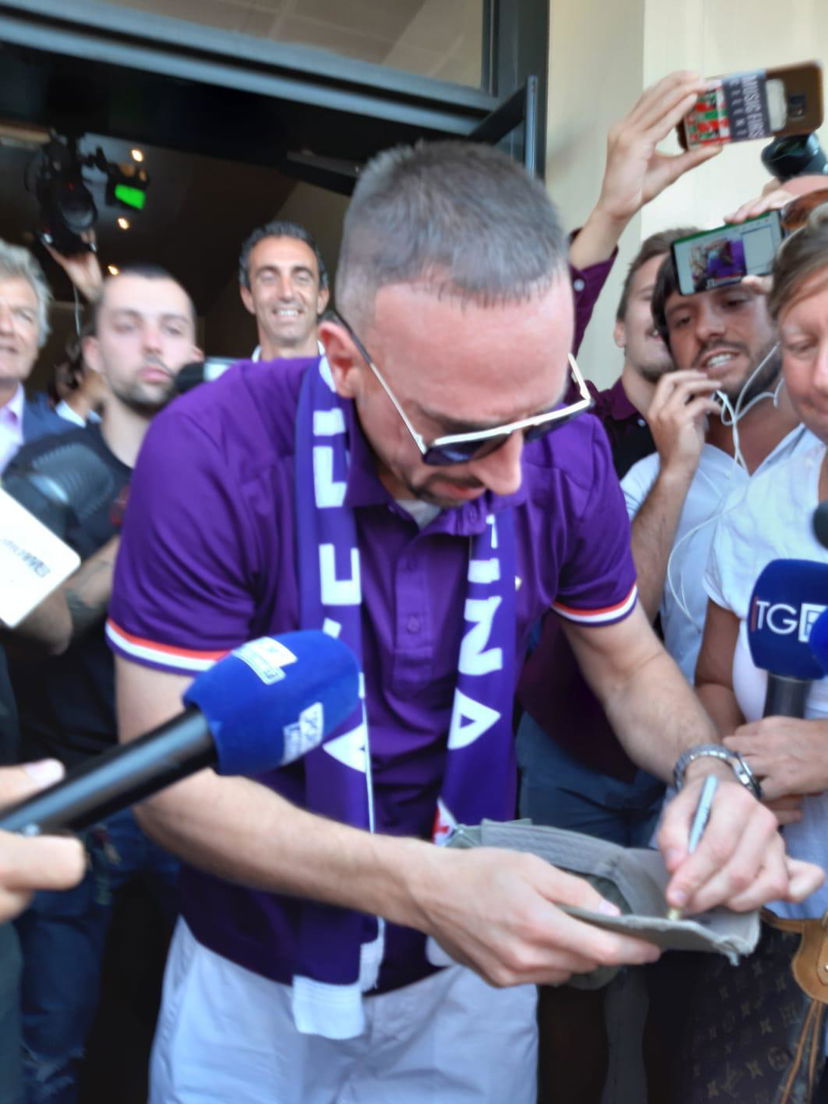 I primi scatti di Ribery a Firenze, per una passione tutta viola preview