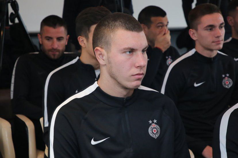 Ufficiale: Monaco, acquistato il difensore serbo Pavlovic. Arriverà a giugno preview