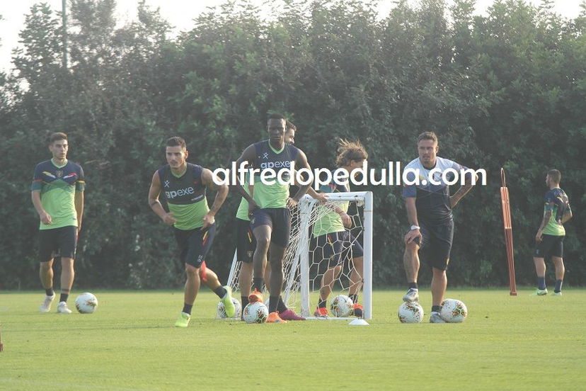 Lecce, differenziato per Majer e Calderoni. In gruppo Farias e Babacar preview