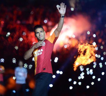 Falcao polemico: “Niente abbracci dopo i gol, poi sugli angoli ti saltano addosso” article-post