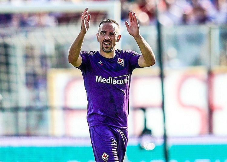 Ribery si ritira, arriva l’omaggio della Fiorentina: “In bocca al lupo per il nuovo inizio” preview
