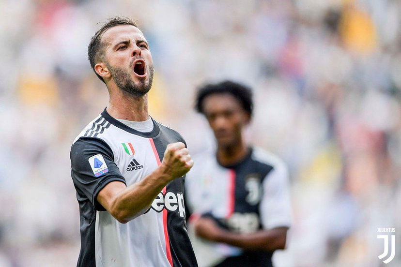 Pjanic, prime parole in catalano: “Sono molto felice, darò il massimo per il Barça” preview