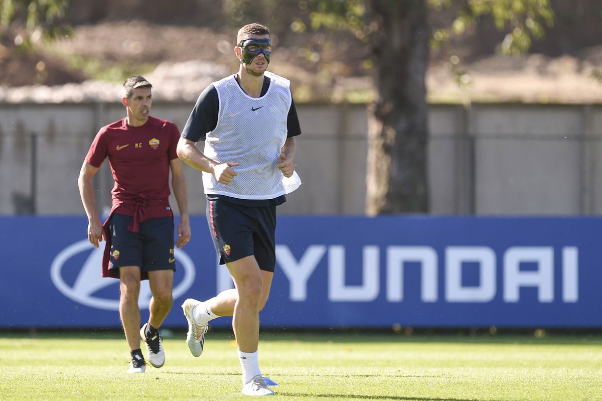 Sorriso Roma, Dzeko in gruppo con la maschera article-post