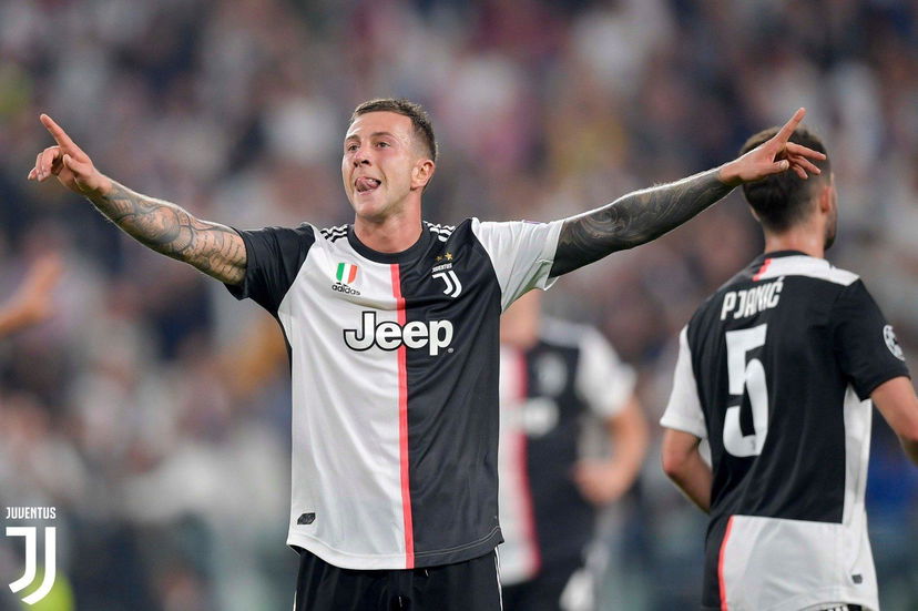 Il retroscena: Bernardeschi-Rakitic, perché è no. Emre Can, resiste il Dortmund preview