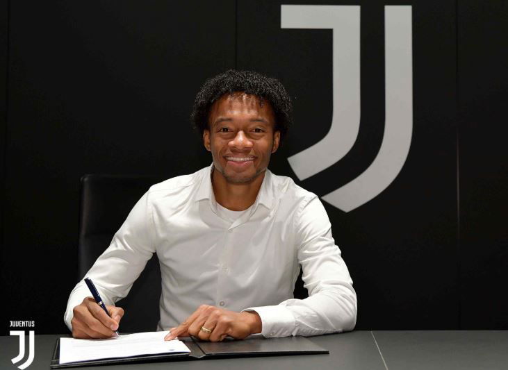 La Juve blinda Cuadrado: ora è ufficiale il rinnovo fino al 2022 preview