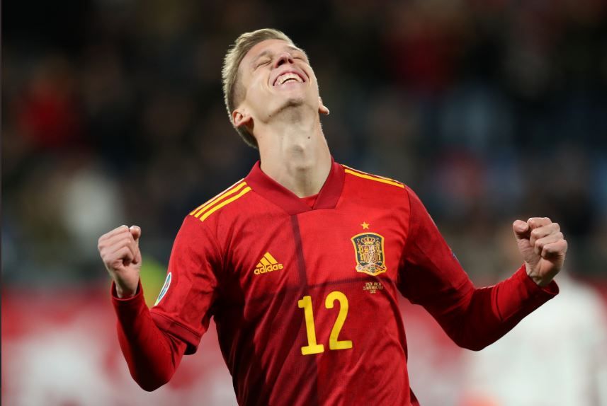 Dani Olmo: “Voglio fare un passo in avanti, sono felice che il Barcellona stia pensando di riportarmi a casa” article-post