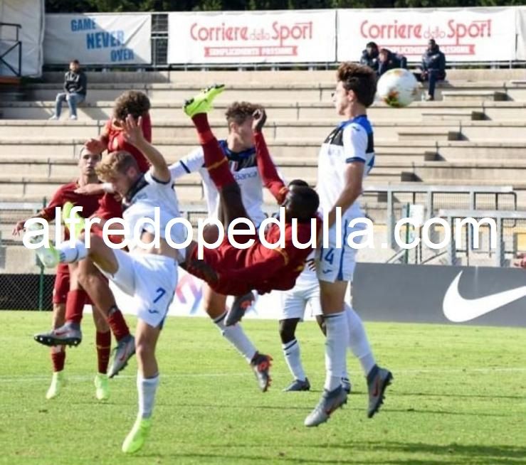 Tall, un capolavoro in rovesciata: la Roma Primavera ha un nuovo gioiello preview