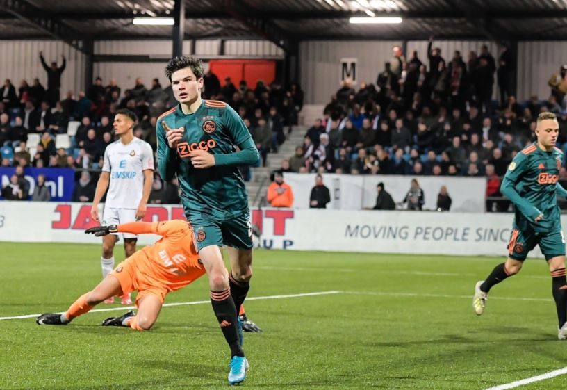 EKKELENKAMP, L’ULTIMA PEPITA DELL’AJAX SULLE ORME DI DE JONG preview