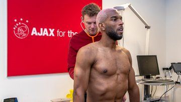 Ufficiale: Babel torna ancora all’Ajax, contratto fino a giugno preview