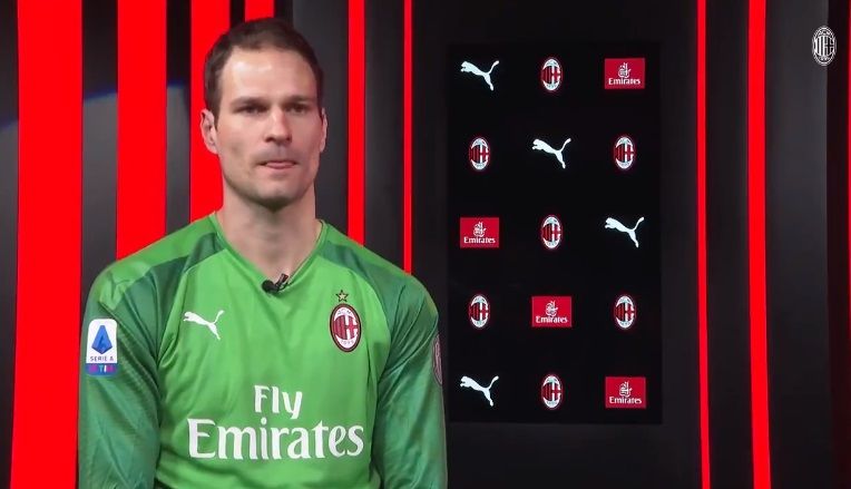 Begovic: “Milan? Pronto per una nuova sfida. Seguivo Dida, Abbiati e Amelia. Donnarumma il miglior giovane portiere” preview