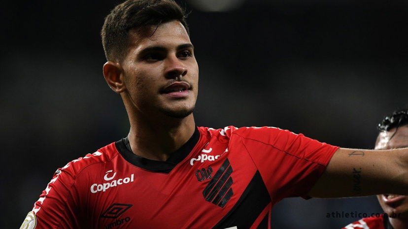 Lione, Juninho annuncia: “È fatta per Bruno Guimaraes” preview