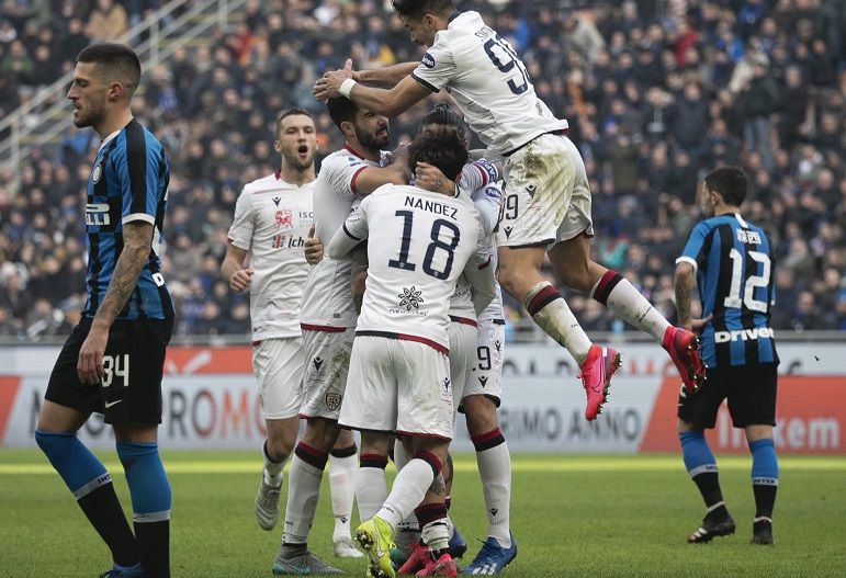 Inter, un altro pari: 1-1 col Cagliari, Nainggolan rallenta Conte. Lautaro, gol e rosso preview