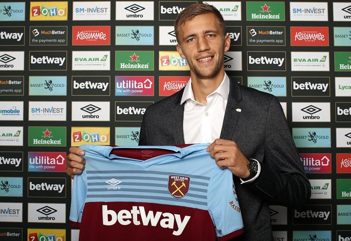 West Ham, è ufficiale il colpo Soucek: arriva dallo Slavia Praga in prestito con opzione preview