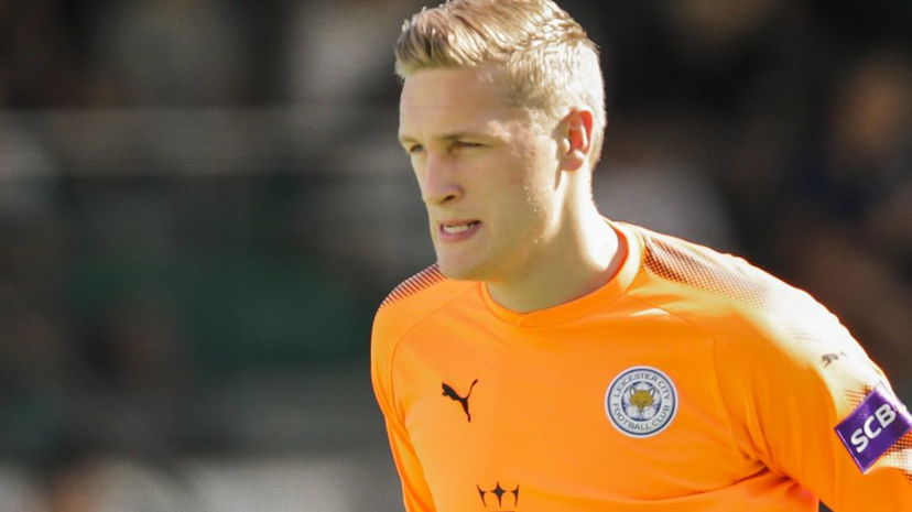 Ufficiale: Leicester, blindato il giovane portiere Iversen fino al 2025 preview