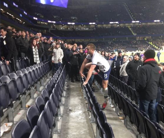 Mourinho: “La reazione di Dier? Io avrei fatto lo stesso. Non deve vergognarsi di nulla” preview