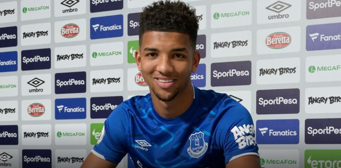 Everton, Holgate rinnova: “E’ il momento migliore per essere qui, voglio vincere qualcosa di importante” article-post