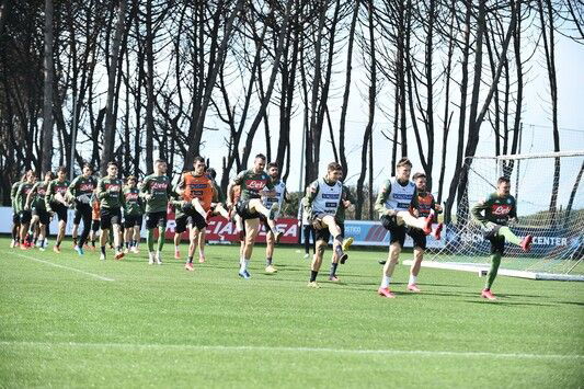 Napoli al lavoro: Koulibaly in campo. Solo palestra per tre azzurri preview