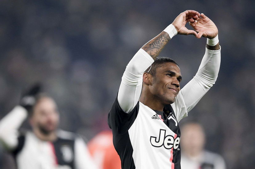 Douglas Costa punzecchia Marotta: “La prossima giochiamo a luci spente” preview