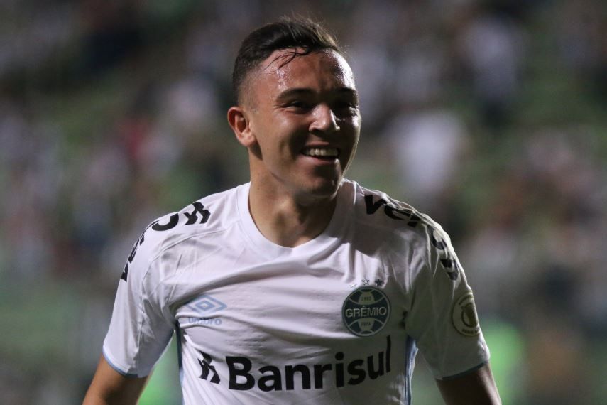 VELOCITÀ E DRIBBLING UBRIACANTI: PEPÉ, L’ULTIMO CRAQUE DEL GREMIO article-post