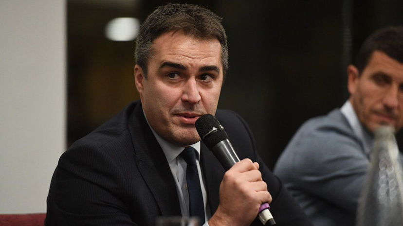 Il presidente del Watford: “Priorità alla salute, ma se si può in sicurezza e senza fretta, ripartiamo” preview