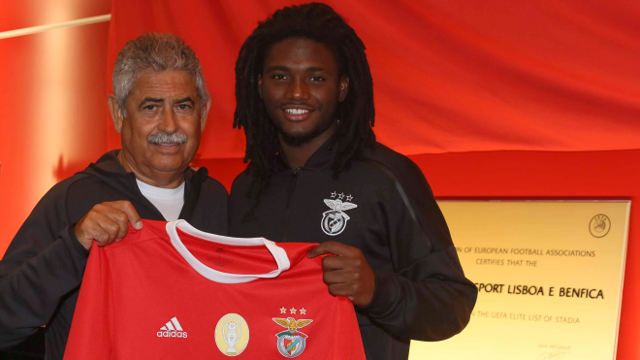 Benfica, il talento Tavares viola l’isolamento e viene fermato: è senza patente preview