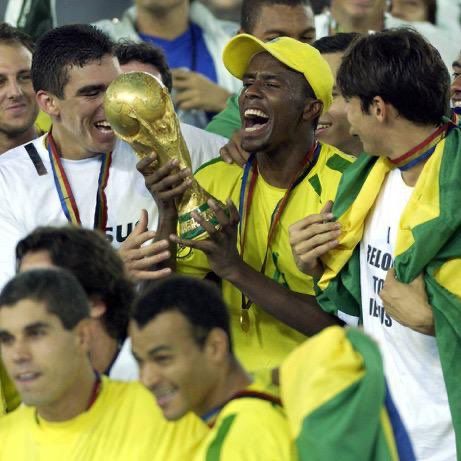 Roque Junior avvisa: “Milan, punta su Duarte e Paquetà: hanno qualità” preview