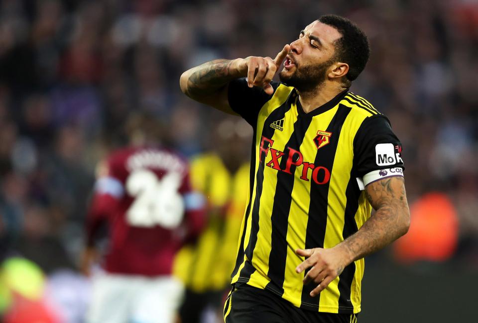 Deeney torna ad allenarsi ma racconta: “Mi dicevano, speriamo che a tuo figlio venga il Covid-19” article-post