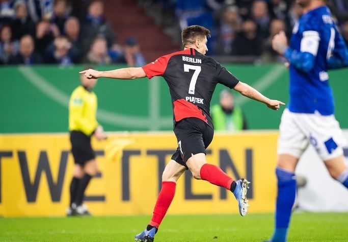 Bundesliga: Piatek risponde a Schick, il Lipsia fallisce l’aggancio al secondo posto preview