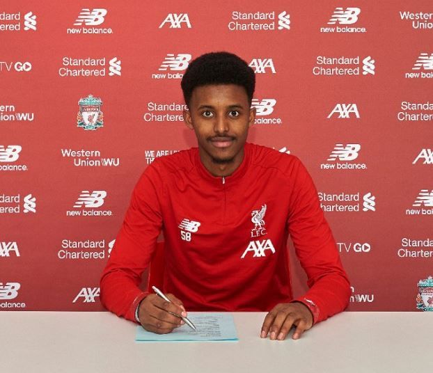 Il Liverpool blinda il baby Sharif: è ufficiale il rinnovo di contratto preview