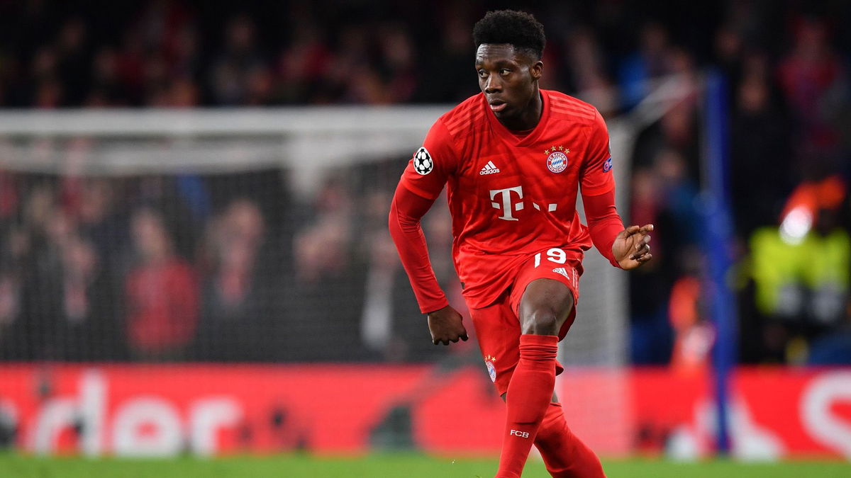 Alphonso Davies operato al ginocchio: “Sto bene, ma farà schifo stare fuori così a lungo” article-post