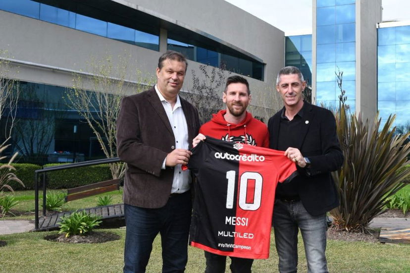 Il vice presidente del Newell’s è sicuro: “Se Messi lascia il Barça, torna da noi” preview