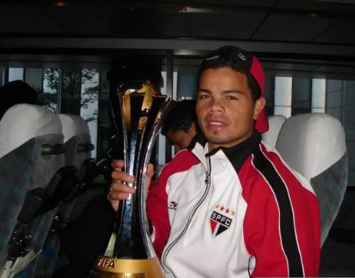 Il dramma di Donizete: “La cocaina mi ha rovinato, ho venduto la medaglia di campione del mondo” article-post