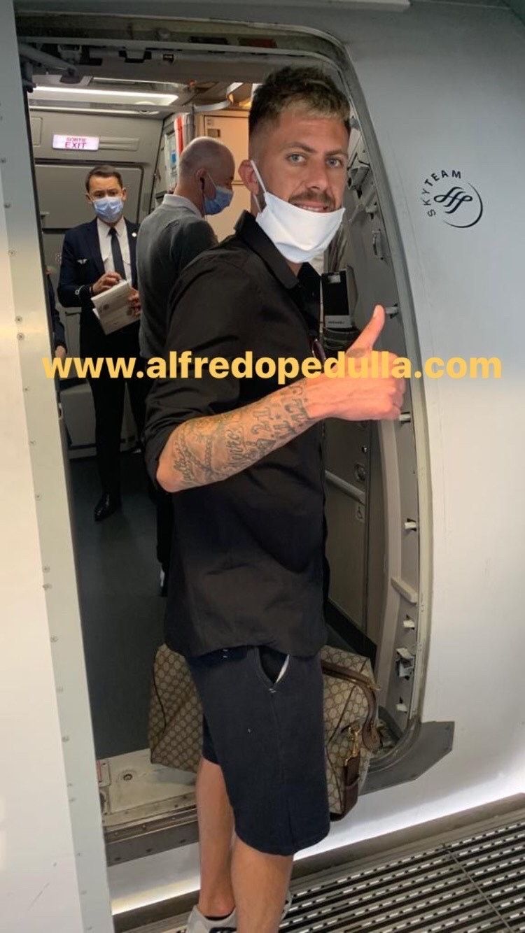 Reggina, è il giorno di Menez: l’attaccante è in viaggio, arriverà alle 15 article-post