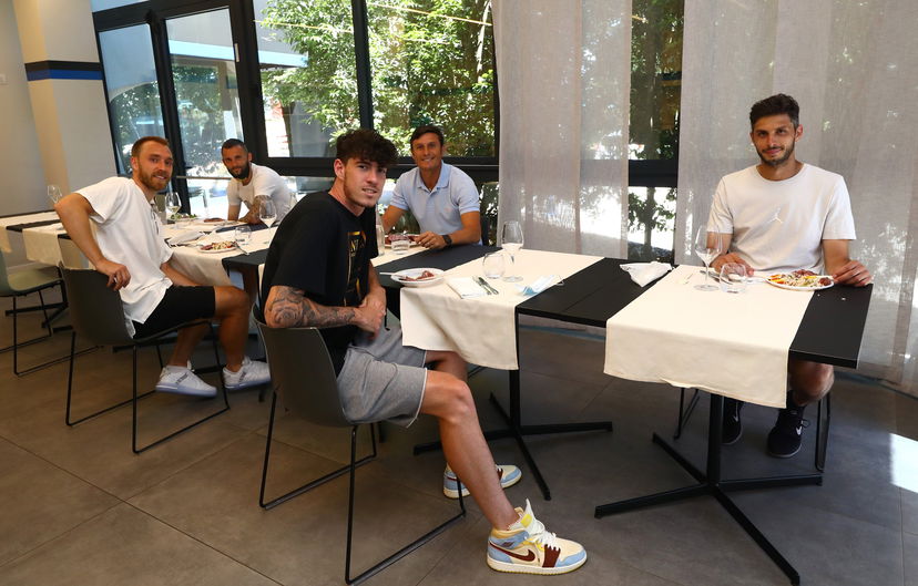 Inter, il primo pranzo a distanza di sicurezza preview