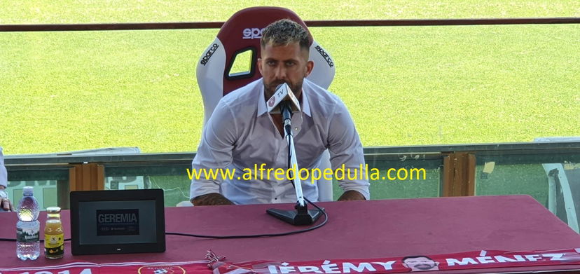 Reggina, Menez presentato al Granillo. Le foto preview