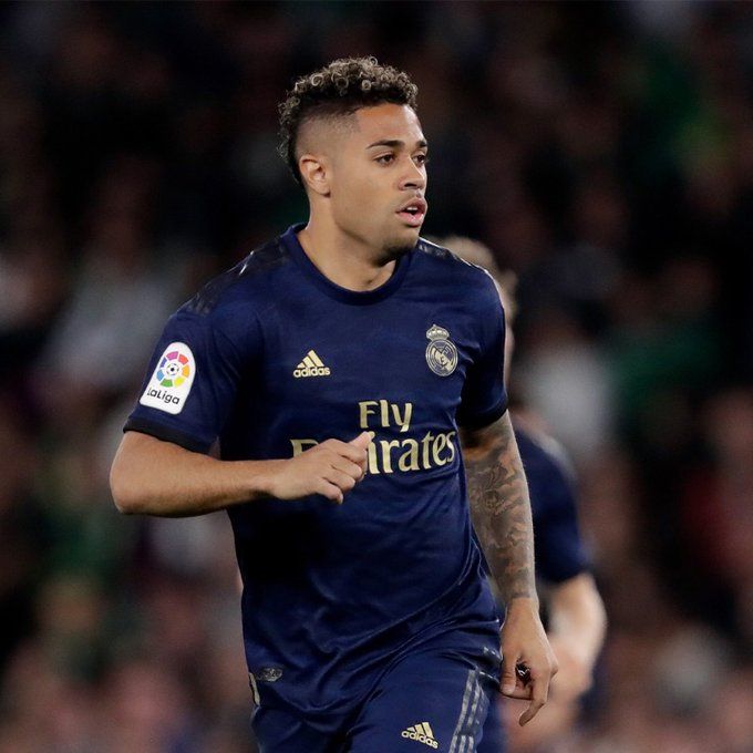 Real Madrid, il calciatore positivo al Covid-19 è Mariano Diaz preview